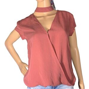 CLOTH & STONE Mauve Pink Snap Front Cut Out Mock Neck Short Sleeve Top Size XS